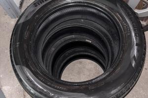 SET 4 PIRELLI 205/60 R16