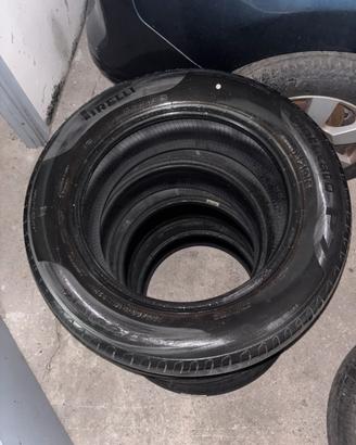 SET 4 PIRELLI 205/60 R16