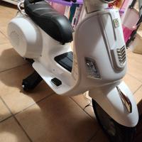 Vespa bambini Bianca 
