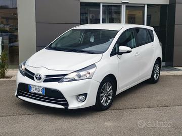 TOYOTA Verso Verso 1.6 D-4D Style