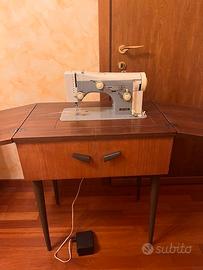 NECCHI Supernova Julia 534 Automatica con mobile