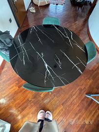 Tavolo rotondo effetto marmo
