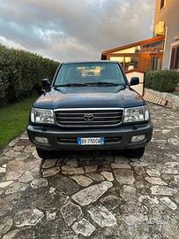 TOYOTA Land Cruiser 100 AUTOCARRO - 2001