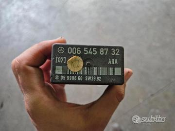 RelÃ? Pompa Benzina Per Mercedes 190E - W201