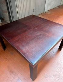 Tavolo quadrato in legno design