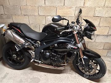 Triumph speed triple 1050  con abs