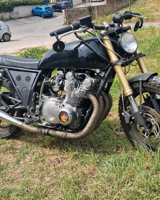 Suzuki GS 750E Café Racer 