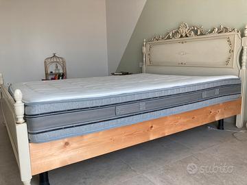 Materasso matrimoniale come nuovo