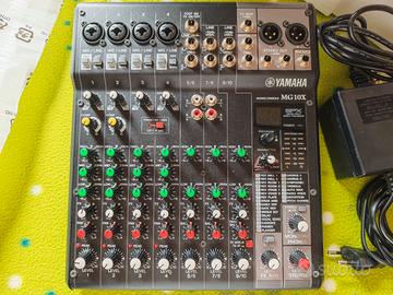 Mixer audio Yamaha MG10X