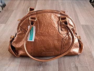 Borsa a spalla per donna, Particolari 