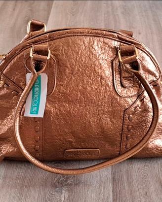 Borsa a spalla per donna, Particolari 