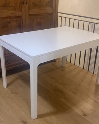 Tavolo Ikea bianco