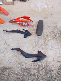 €100 plastiche per pit bike zeus