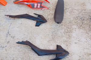 €100 plastiche per pit bike zeus