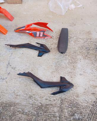 €100 plastiche per pit bike zeus