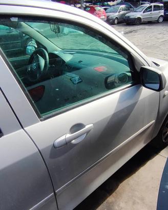 MAZDA 2 2004 PORTA ANTERIORE DX