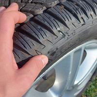 4 Gomme da neve su cerchi