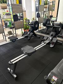 2 vogatori, 300 a pezzo