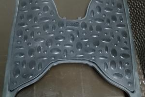 pedana Aprilia Scarabeo 50 