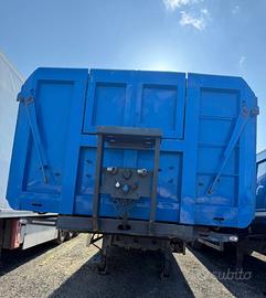 Semirimorchio Tecnokar ribaltabile laterale