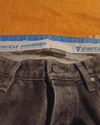 pantaloni da moto Dainese 