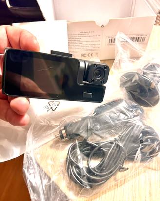 TELECAMERA PER AUTO SU SPECCHIETTO RETROVISORE