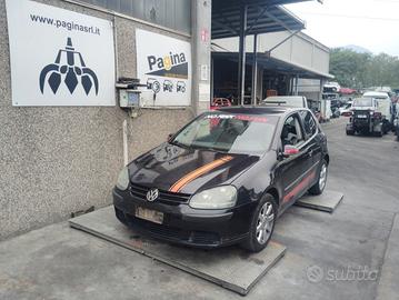 VOLKSWAGEN GOLF 5 1.9 TD 2004 BKC  PER RICAMBI