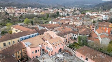4 LOCALI A PONTREMOLI