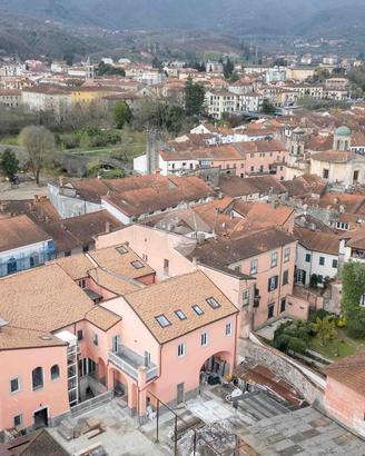 4 LOCALI A PONTREMOLI