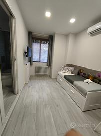 Stanza indipendente con bagno