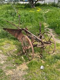 Aratro agricolo d’epoca