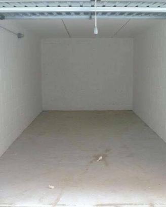 Box / Garage di 15 m² a Abbiategrasso