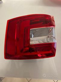 FANALE  LED POST DX SKODA OCTAVIA III COMBI