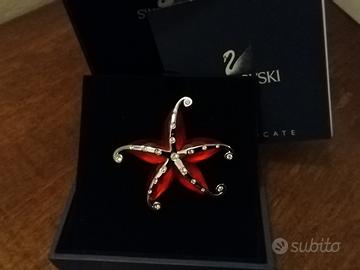 Swarovski spilla