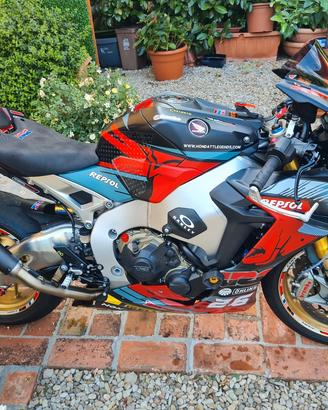 Cbr 1000 RR (versione SP1) valuto permute