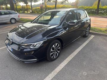 Volkswagen Golf 8