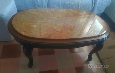 tavolino in legno con piano in marmo