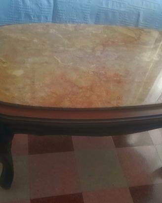 tavolino in legno con piano in marmo
