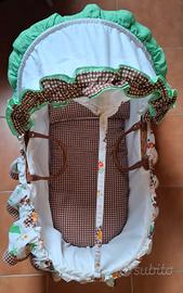 Culla/cesto in vimini vintage.