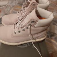 Anfibi Timberland  e levis 