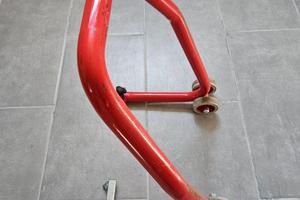 Cavalletto posteriore moto