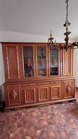 Mobile sala in legno massello.