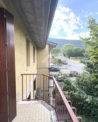 4 LOCALI A CORTE FRANCA