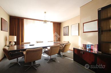 3 LOCALI A GARBAGNATE MILANESE