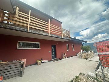 Mori- Casa singola con giardino privato