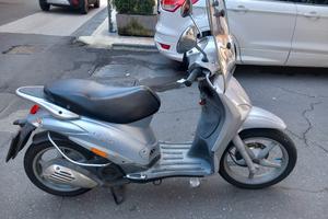 piaggio liberty 200