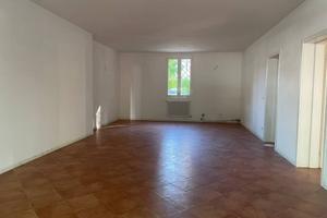 Immobile di 130 m² con 3 locali a Imola