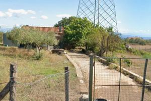 Terreno agricolo con Casaletto e pozzo