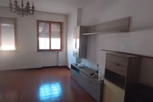 GRANDE APPARTAMENTO con 3 CAMERE e GARAGE