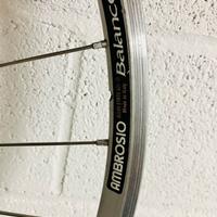 ruote bici corsa con mozzi campagnolo